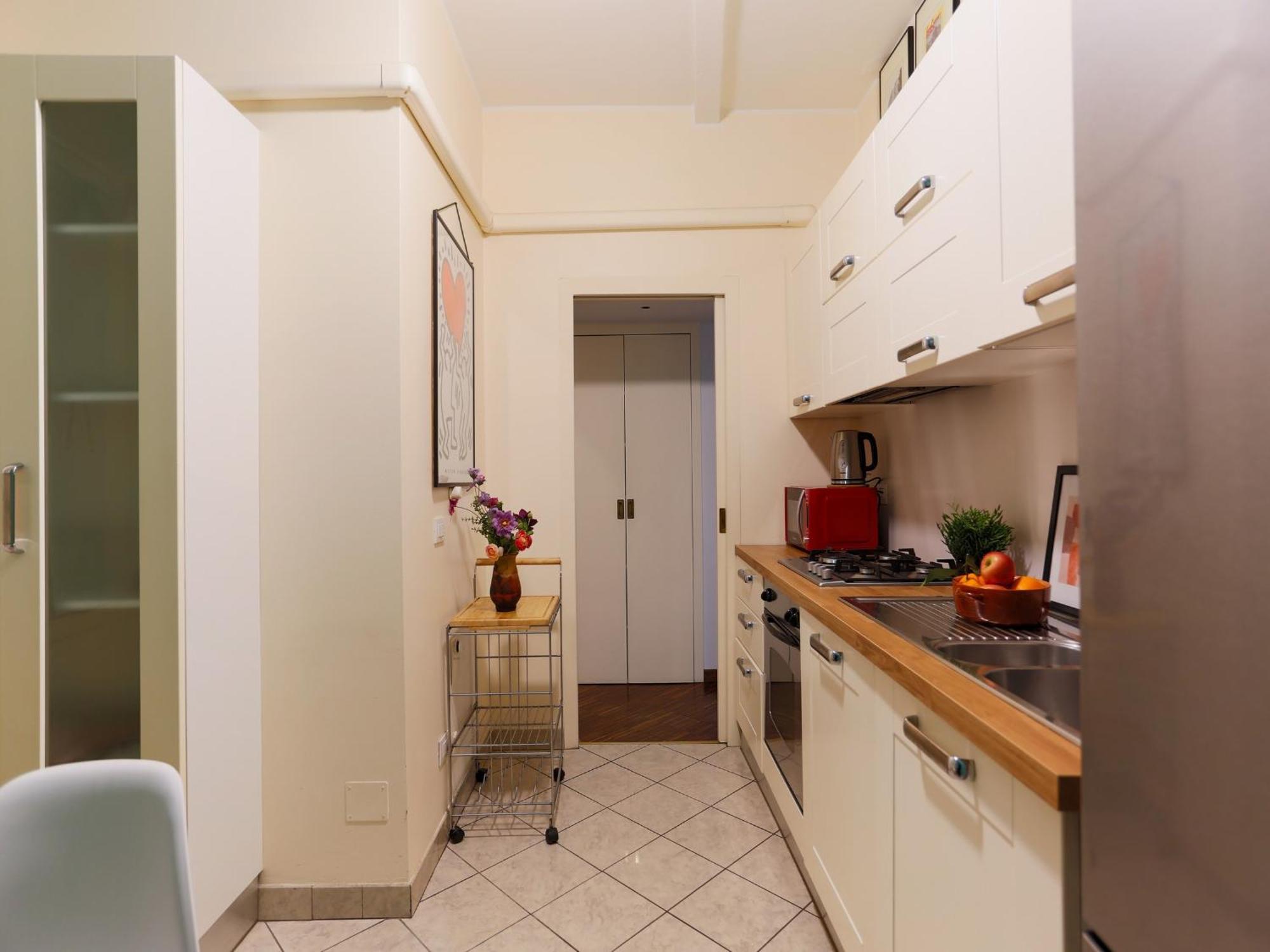 The Best Rent - Spacious One-Bedroom Apartment Near The Columns Of San Lorenzo มิลาน ภายนอก รูปภาพ